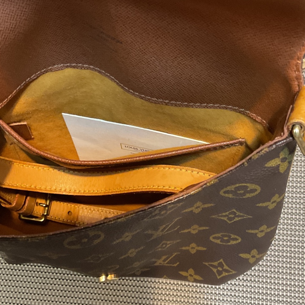 Louis Vuitton Monogram Canvas Crossbody CA0998 - Picture 15 of 16